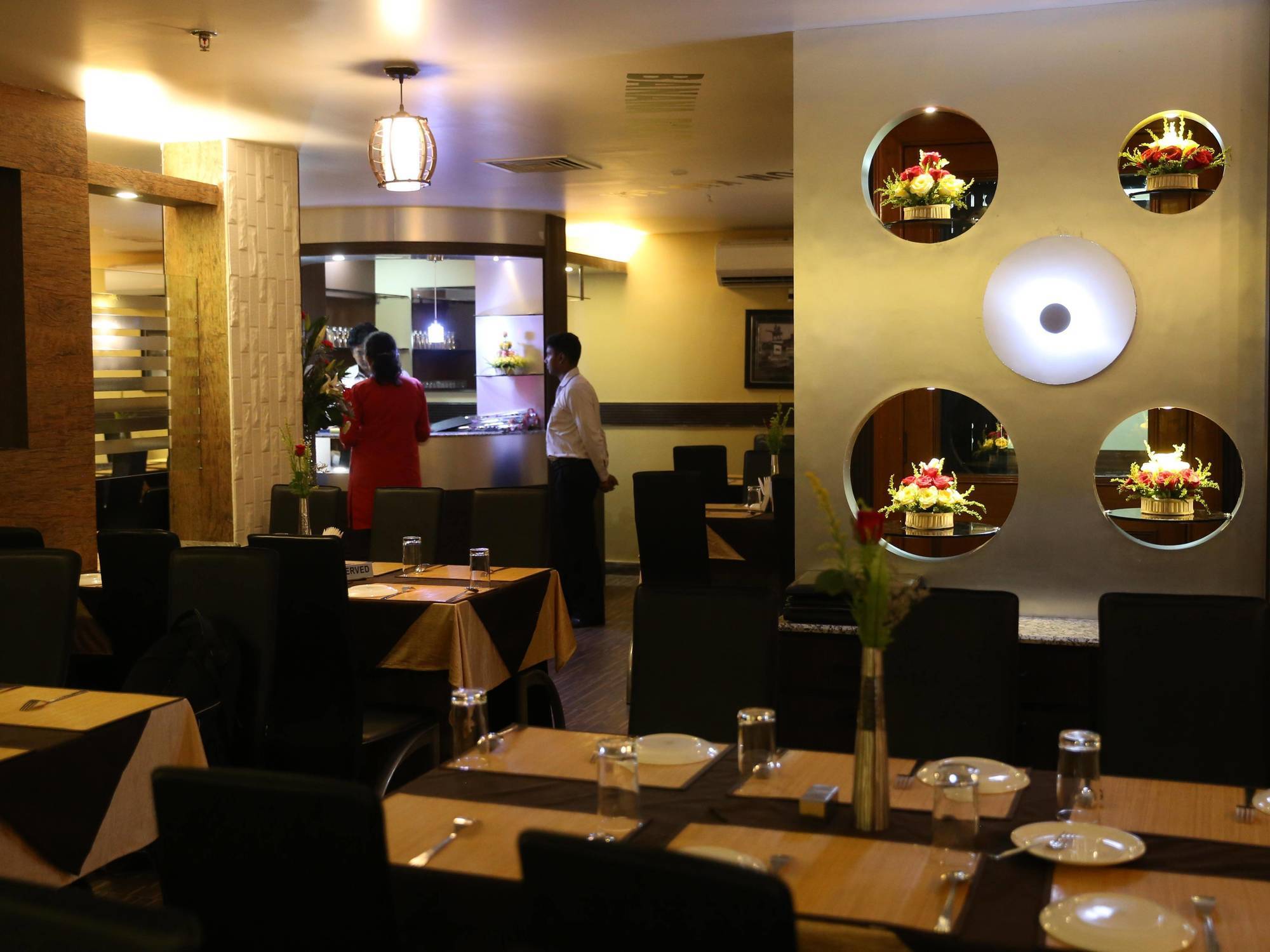 Fabhotel Shivangan Kolkata Airport - Fully Vaccinated Staff Exterior photo